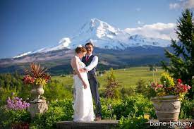 Mt Hood Organic Farms Weddings Columbia River Gorge Wedding Venue Mt Organic Farm Wedding Hood River Wedding Wedding