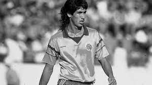 Colombia paid tribute wednesday to football star andres escobar, who. Andres Escobar Es Recordado En Colombia Tras 25 Anos De Su Asesinato