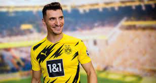 Welcome to my official twitter account! Thomas Meunier La Machine The Pacey Postman Bvb De