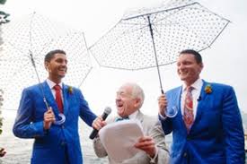Capturing moments, details and emotions to tell your story is the best way to describe his work. Julien Leveau Fotografos De Bodas En Mexico
