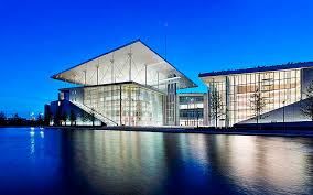 A green kitchen with a detoxing feel. 8 Contemporary Landmarks Of Athens Greece Is