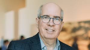 Beaverbrook Art Gallery's Tom Smart retires after long career in the arts