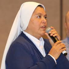 ADOM :: Hispanic ministry professionals walk in faith