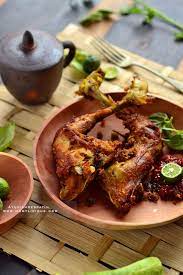 Ayam Goreng Lengkuas Indonesian Gallangal Fried Chicken Foto Makanan Food Plating Fotografi Makanan