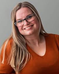 Deirdre Myers's Instagram, Twitter & Facebook