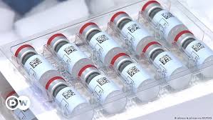 Health minister matt hancock said friday that the approval of the janssen vaccine will boost the country's hugely successful vaccination program. Who Experts Advise J J Jab For Coronavirus Mutants News Dw 17 03 2021