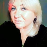 Tracy Roscoe's Instagram, Twitter & Facebook