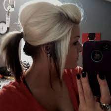 Blonde and dark brown hair. I Love Doing My Hair Like This Same Exact Colors Too 3 Two Toned Hair Hair Styles Platinum Blonde Hair