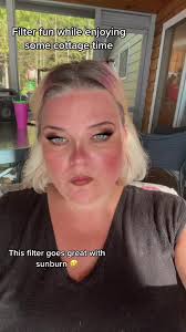 Michelle Lovell (@lovelly.beauty)