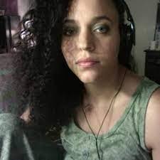 Louisa Mcbee's Instagram, Twitter & Facebook