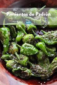 Spanish Style Blistered Padron Peppers Pimientos De Padron Rezept In 2020 Fingerfood Essen Essen Und Trinken