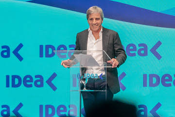 Coloquio IDEA, EN VIVO: "No queremos saber nada con esta mujer", la alusión de Luis Caputo