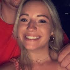 Alexis Beeson's Instagram, Twitter & Facebook