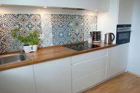 Fehrs baustoffe fliesenideen bad küche. Zementfliesen Kuchen Ideen Kuchenideen Zementfliesen Wandfliesen Fliesen Innenarchitektur Pi Modern Kitchen Interiors Kitchen Decor Tiles Kitchen Tiles