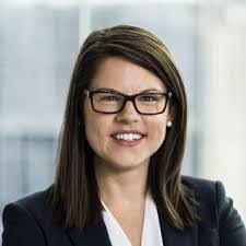 Stephanie Mount's Instagram, Twitter & Facebook