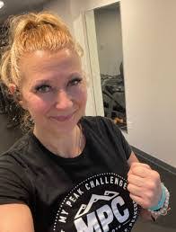 Tara Randall's Instagram, Twitter & Facebook