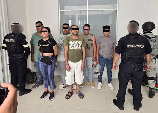 ▶️ Dos criminales fueron captados robando un vehículo durante la madrugada  en Naucalpan; el propietario pide tu ayuda para localizar su unidad 📺  #TelediarioMediodía con Jaime Núñez, Ana Balderas y Fernanda Tapia ⭐