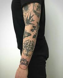 Gosto muito deste estudio de tatoo recomendo! Pin By Lucas Lima On Tatuajes Tradicionales Blue Rose Tattoos Tattoos Tattoos For Guys