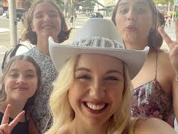 Floyd Alexander-Hunt (@floydalexanderhunt) • Instagram photos and videos