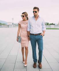 Wenn die einladung zur hochzeit einer nahestehenden person eintrifft, stellt sich oft die frage nach der passenden kleidung. Smart Casual Hochzeit 40 Outfit Ideen Und Viele Styling Abendkleid