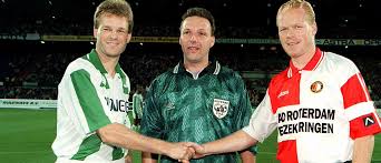 Ronald Koeman على X: "On this day in 1995, I played with @Feyenoord against  @fcgroningen. A special match, because my brother @ErwinKoeman1 was my  opponent! #tbt https://t.co/bx8qz3gp7B" / X