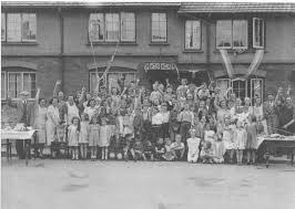 1930s & 40s big band orchestras. Partying 1940s Style Part 4 What Party Music Mix Should I Have Chippenham Town Council