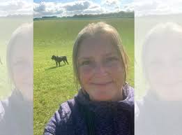 Wrexham: Professional dog walker tells of fears of pet owners after attacks 