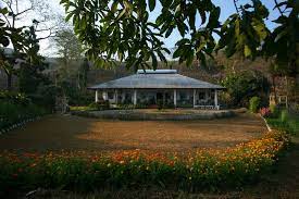 Plantation houses in the southern united states and in other areas are known as quite grand and expensive architectural works today. Tea Grower S Bungalow In Teesta Valley Discovering Tea