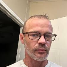 Armando Petruccelli's Instagram, Twitter & Facebook