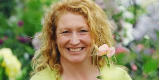 Applications are now open for series 7! Charlie Dimmock Who Is The Garden Rescue Presenter
