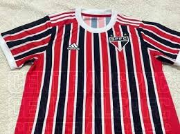 Detalhes prateados celebram o aniversário de 90 anos do clube. Sao Paulo Uniforme Vazado Por Site Estrangeiro Sera O Oficial Em 2021