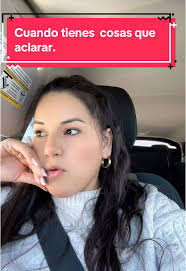 Yo Saliendo De La Casa Para Que Mis Vecinos Vean Mi Estreno