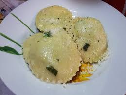 Come preparare gli agnolotti piemontesi. Ricetta Agnolotti Al Burro Ricette Di Fragolosi