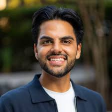 Happy to announce that I am officially a CPA!🎉 After passing the CFE last  year, this was a moment I've been proudly waiting for. A big thank you to  all the friends,