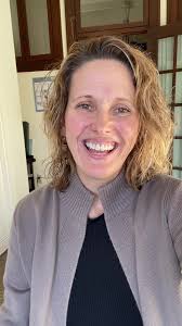 Introducing: The Gut Gals 🙌🏼 With Dr. Tara Romanand Dr. Jodi Sampson  Today's topic: The Gut is the Epicenter of our Health