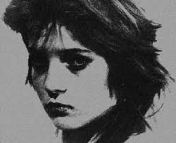 Roger cicero war der sohn des 1997 verstorbenen jazzpianisten eugen cicero und der tänzerin lili cziczeo. Alben Von Christiane F Facebook
