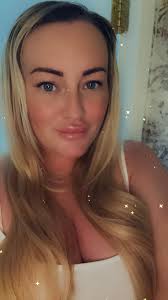 Could some please remove the stars off these pics please thank you x