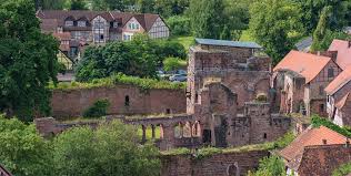 Gelnhausen has a surprisingly wide range of restaurants. Kaiserpfalz
