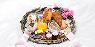 Petit déjeuner fête des mères. Plateau Petit Dejeuner Fete Des Meres Surprise Garantie