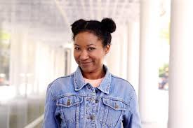 Therefore, it was safe for me to purchase a straight ponytail. Transitioning Hairstyles 15 Looks For Natura Hair All Things Hair Us
