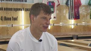 В прошлом выступал за «зенит», «арсенал», «кубань» и «кайрат». Andrey Arshavin I Hope A Miracle Happens Cnn Video