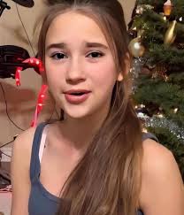 Compliments of the season I hope you guys will be available in my upcoming  concert? I can't wait to have fun with my super fans❤️❤️❤️❤️