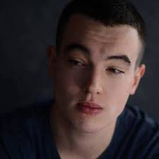 Charlie Frances (@_CharlieFrances)