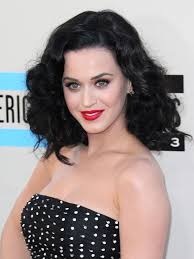 Katy perry gave fans a peek behind the glamour when she ripped off her black wig to reveal her real hair underneath. 5 Beauty Secrets To Steal From Katy Perry In 2014 Glamour