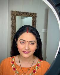 I tried to do my Wife's Makeup for the first time… not because I'm a pro,  but because she deserves to feel Extra Special ❤️✨ My Sona 😍 My Queen 👑  @girisibbu