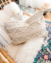 Make A Diy Boho Throw Pillow From Dollar Tree Bath Mats The Diy Mommy