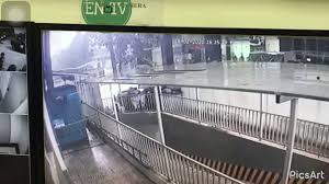 Sáng 10/12, lãnh đạo bệnh viện nhi thái bình cho biết đang theo dõi sức khỏe của h., bé trai 3 tuổi rơi từ tầng 8 chung cư sở tài chính (phường quang trung, tp thái bình, tỉnh thái bình). Cb8bf056fghscm