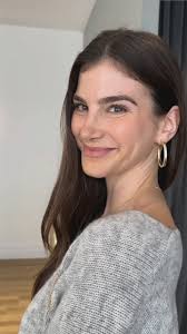 PSA: Oversized hoops are BACK. Get this sell-out style before they’re gone  again (again).