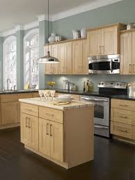 Super easy kitchen color ideas. Maple Kitchen Cabinet And Wall Color Best Kitchen Colors Maple Kitchen Cabinets Light Wood Cabinets