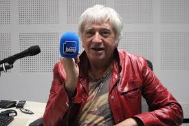 Le 19 juillet encore sur son compte facebook. Jean Yves Lafesse Sur France Bleu Breizh Izel Ma Relation Avec La Bretagne Est Tres Forte Cote Quimper